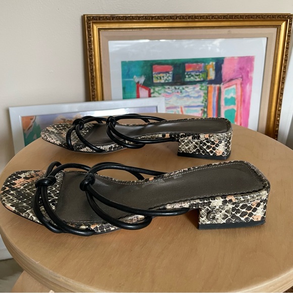 CIRCUS BY SAM EDELMAN Jay Womens Black & Snake Print Sandals - Picture 3 of 6